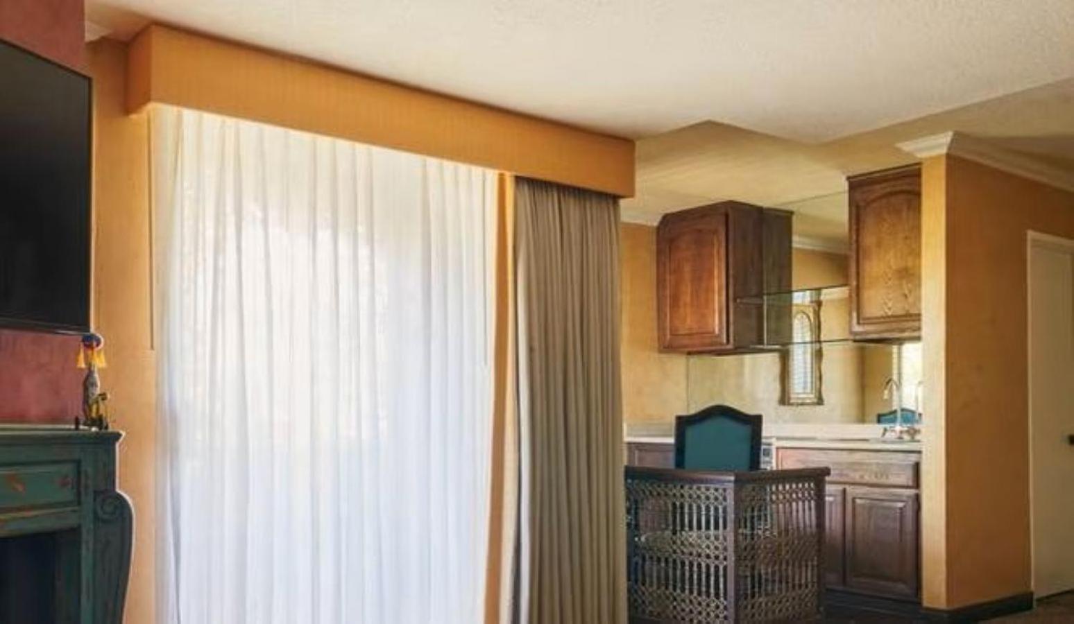 Petit Ermitage (Adults Only) Hotell Los Angeles Exteriör bild